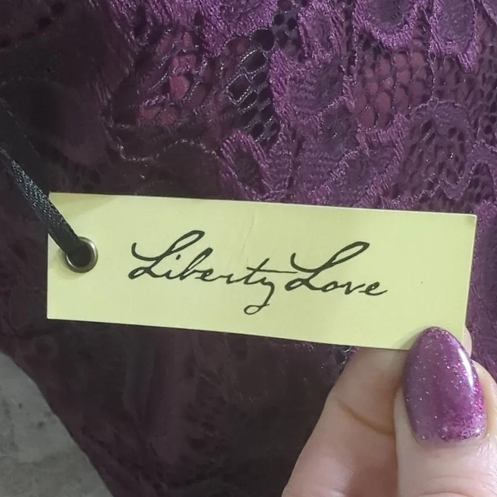 Merlot Floral Lace Zip Up Tank Top - Picture 6 of 10